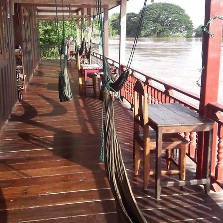 ホテルRiverside Bungalow Ban Dondét エクステリア 写真