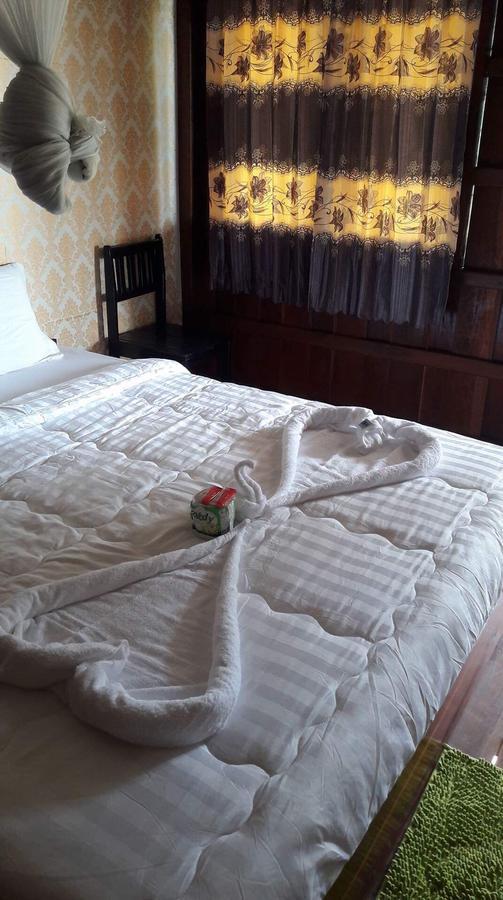 ホテルRiverside Bungalow Ban Dondét エクステリア 写真