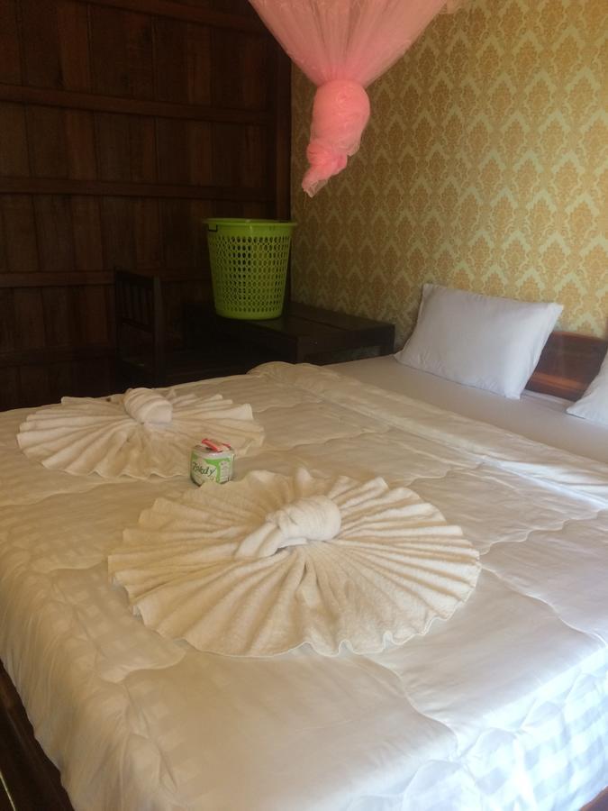 ホテルRiverside Bungalow Ban Dondét エクステリア 写真