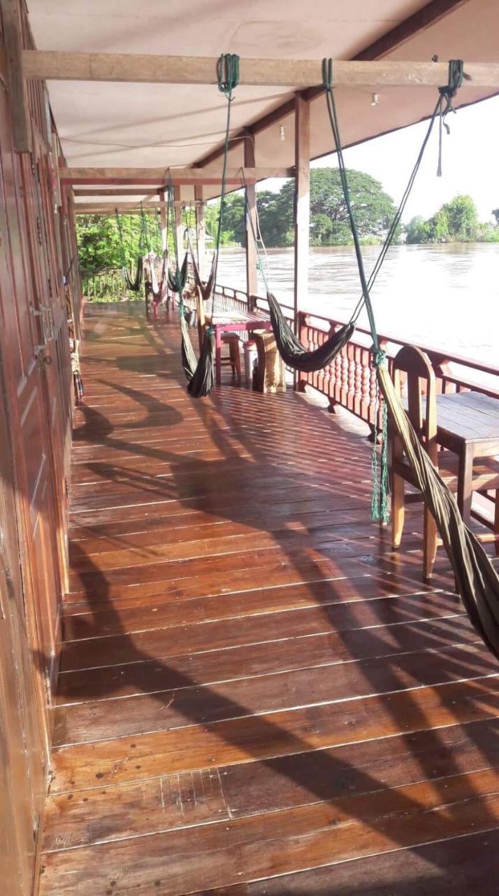 ホテルRiverside Bungalow Ban Dondét エクステリア 写真