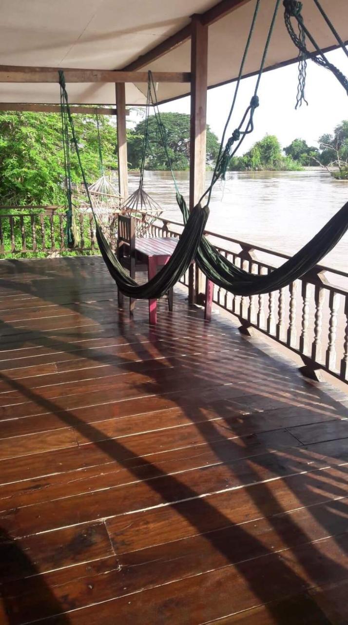ホテルRiverside Bungalow Ban Dondét エクステリア 写真