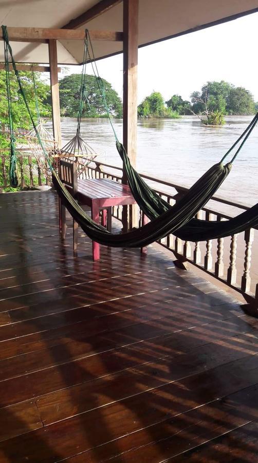 ホテルRiverside Bungalow Ban Dondét エクステリア 写真