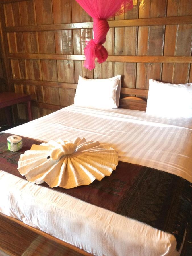 ホテルRiverside Bungalow Ban Dondét エクステリア 写真